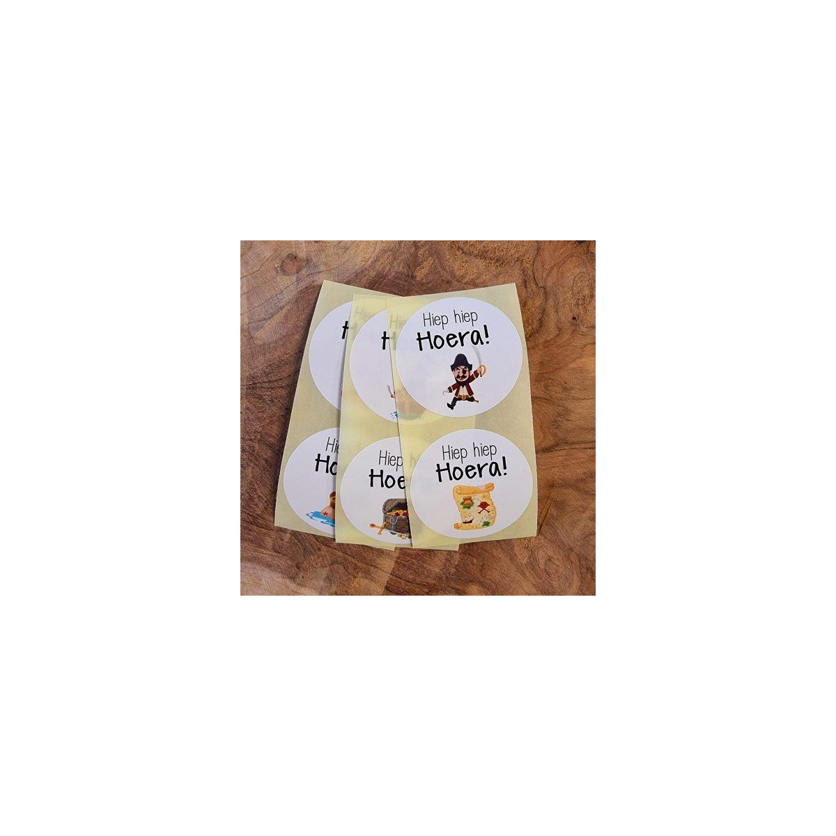 sticker hoera piraat