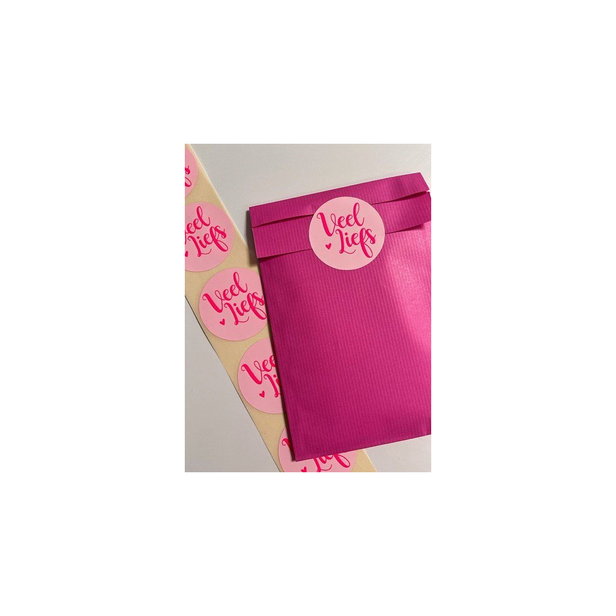 sticker veel liefs neon