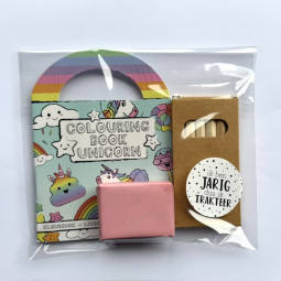 unicorn traktatie kleurboekje