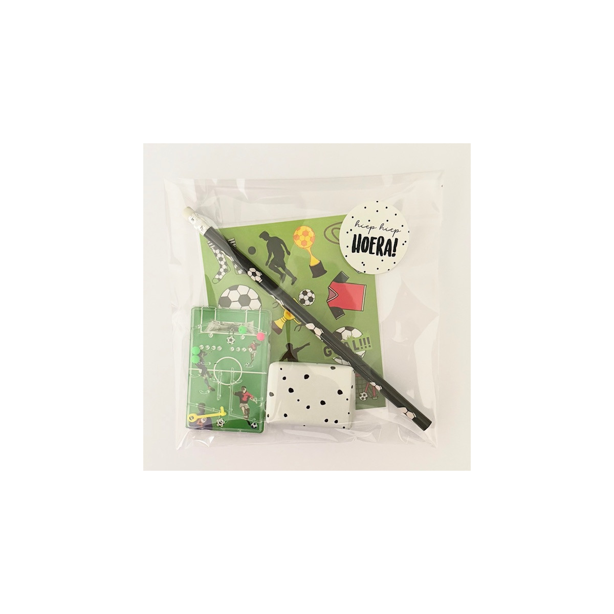 Voetbal stickers + flipperspel