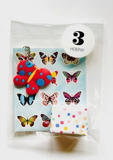 Kant en klare traktatie - Vlinder stickers met sleutelhanger