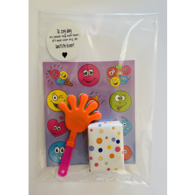 Kant en klare traktatie - Smiley klapperhand met stickers