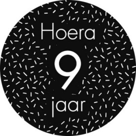 Sticker zwart/wit sprinkles Hoera 9 jaar ! 5 stuks